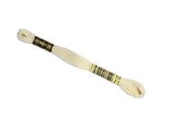 DMC Broderigarn 038 - farve 712 - Lys beige