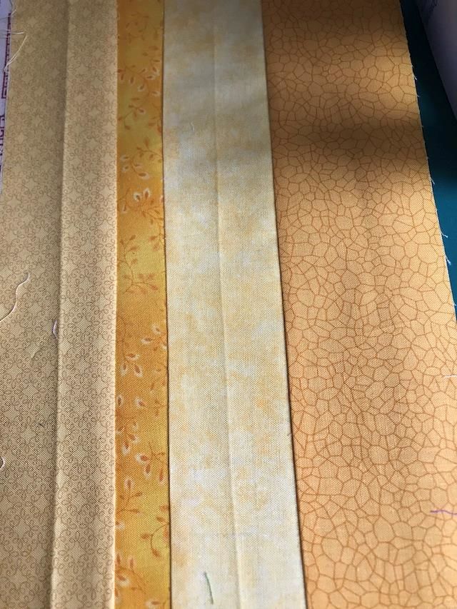 Sy selv dit stof af stofrester til påskeæg - gratis DIY