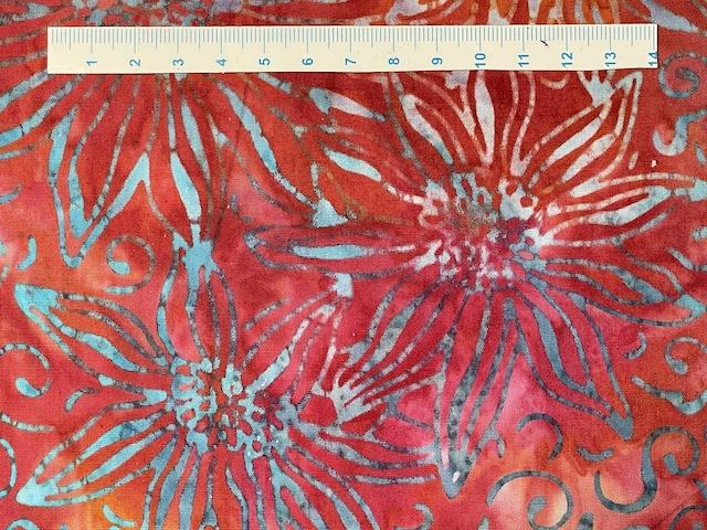  Batik Patchworkstof rød pink store blomster