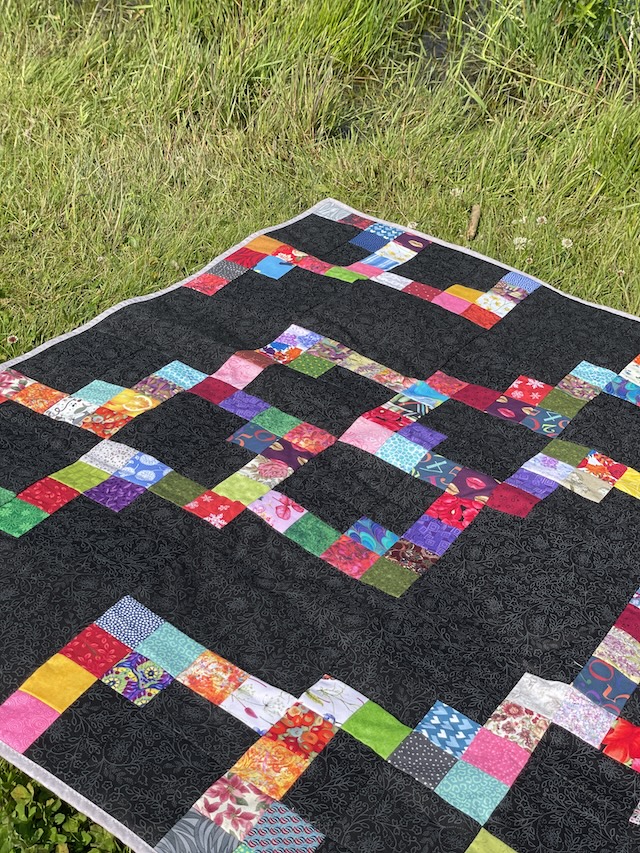 Flettet firkanter med smuk effekt i Hundested restetæppe