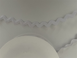 Zig zag lidse 15 mm polyester hvid  Pris pr meter