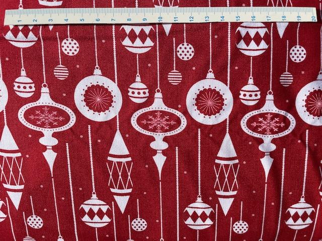 Røde og hvide jule patchworkstof - Julekugler