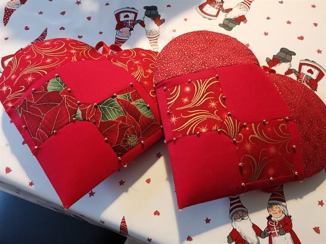 Hennys JuleSYsler 2020. Sy juleting sammen hver for sig