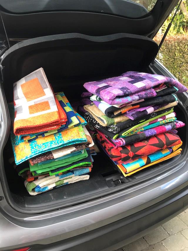 Hold afstand patchwork udstilling - sådan blev den til....