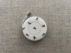 Rund Målebånd på 150 cm / 60 inch Hvid med Bi