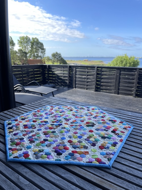 Håndsyet 6 kantet dug med mini seks kanter Håndsyet 6 kantet dug med mini seks kanter