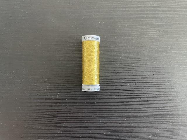 Metallic Effect tråd fra Güterman - Guld tråd 200 mMetallic Effect tråd fra Güterman - Guld tråd 200 m