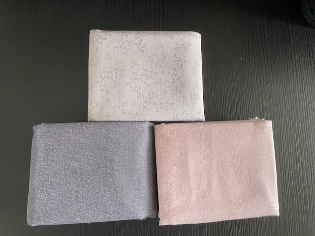 Nature Study patchworkstof - 3 stk/FQ Støvet lilla