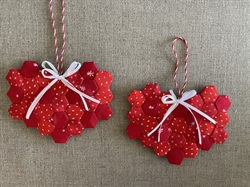 2 røde hjerter i sekskanter - sykit