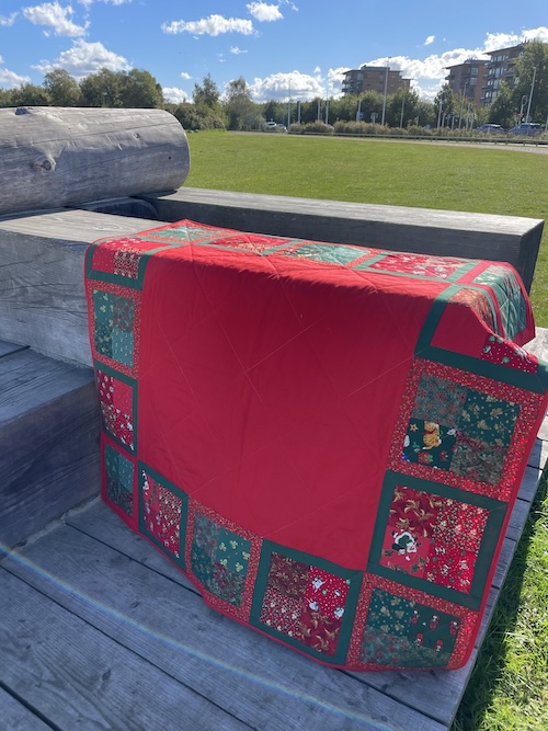 Firkantet juletræstæppe efter Tranbjerg tæppe