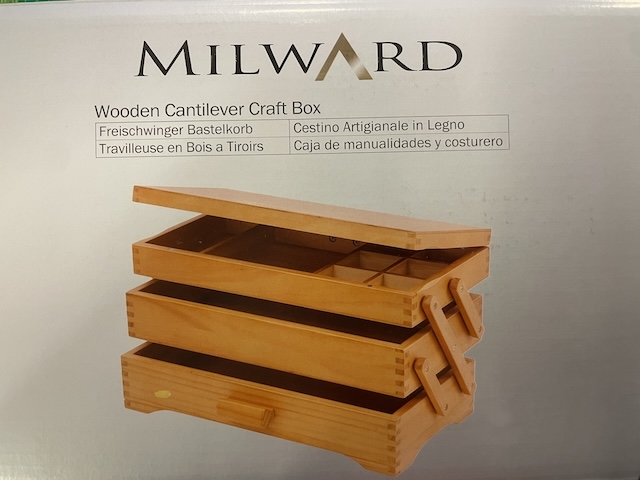 Træ sybox i 3 etager - mormor model 