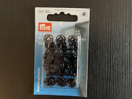 Trykknapper sort 10 mm fra Prym til syning 18 sæt