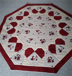 Mie Dug/Juletræstæppe 8 hjerter mønster