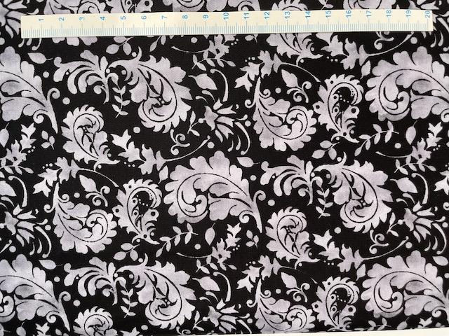 Misty morning patchworkstof - Sort med gren blade