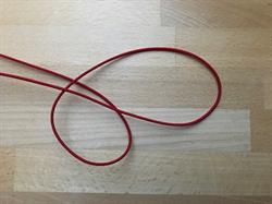 Anoraksnor elastik 2 mm til mundbind - ca 4 m Rød