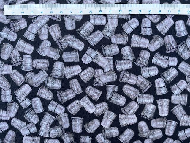 Sew lovely patchworkstof - Fingerbøl mørkbund