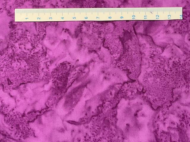 Batik Patchworkstof Meleret rødlilla