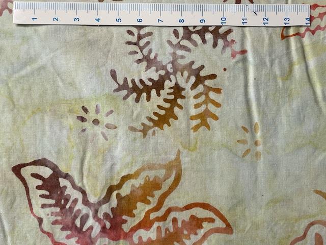 Batik Patchworkstof lyst med blomster