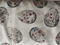 EGGSplosion bred bomuldsstof - Æg med blomster