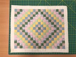 Mini quilt udfordring Lod 5 - Karens quilt