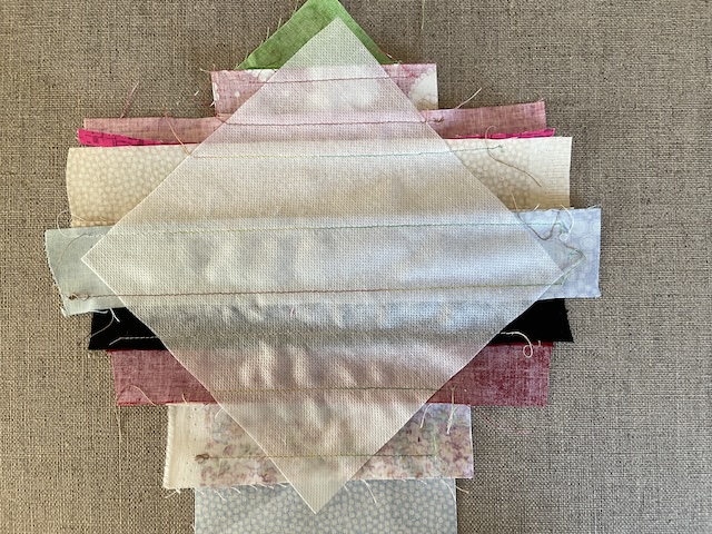 Stribet trekanter i Rønne Restetæppe