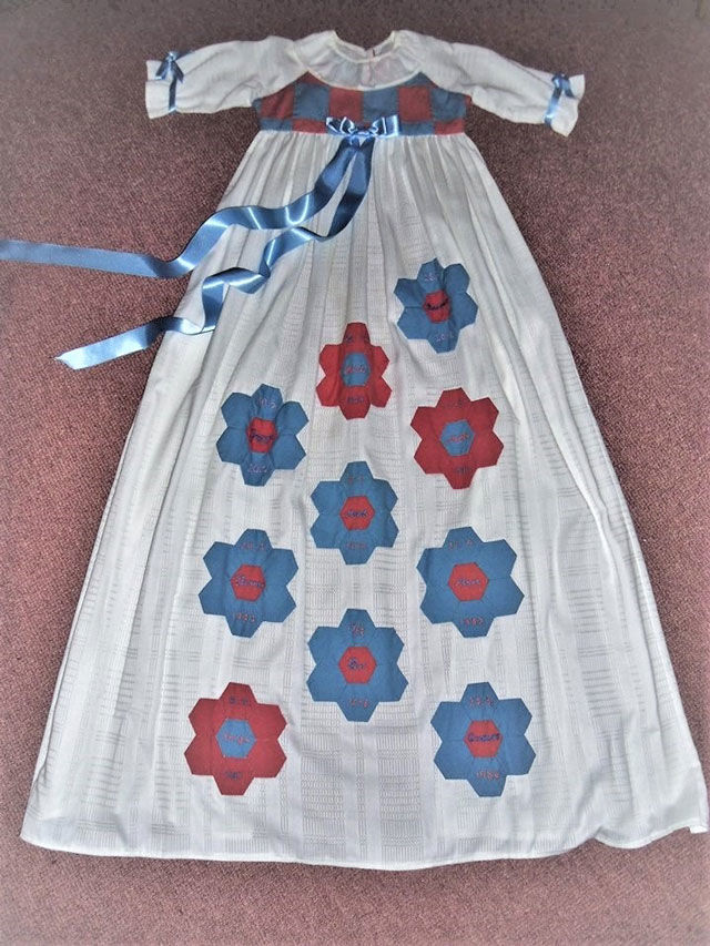 patchwork dåbskjole - set hos HANNES patchwork