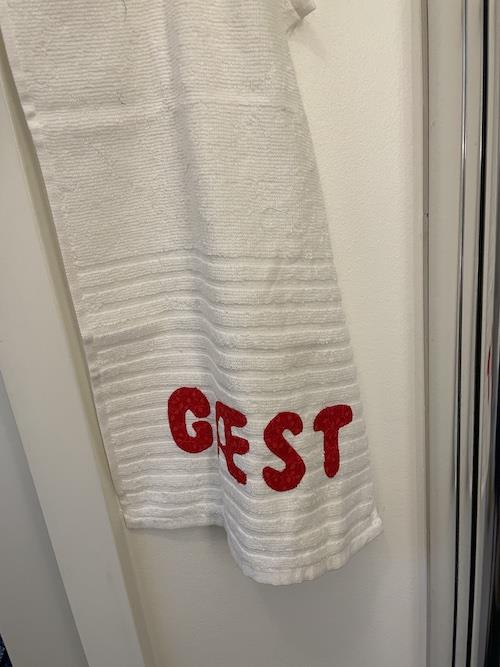 Sy navn på gæste håndklæder - super nemt DIY - trin for trin.