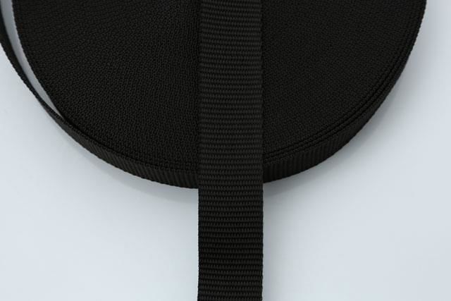 Polyester Gjordbånd Sort 3 cm bred. Pris pr meter