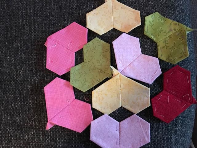 Hjerter i trængsel oplægning - Gratis mønster fra HANNES patchwork