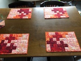 Ingas udgave af HANNES patchwork forårsleg.