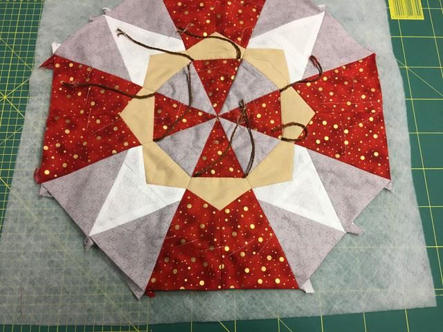 HANNES patchwork juleleg. Et gratis mønster. Del 4 -5