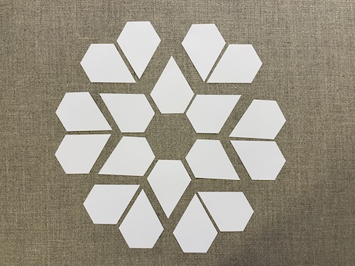 Håndsyet Julekranse i juveler papskabeloner