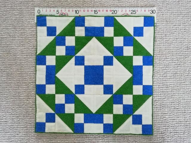 Mini quilt udfordring Lod 18 - Ritas mini quilt