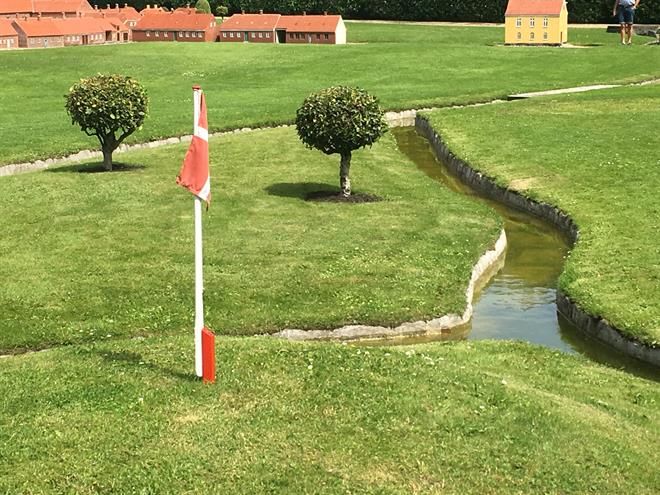 I dag hejser vi flaget.